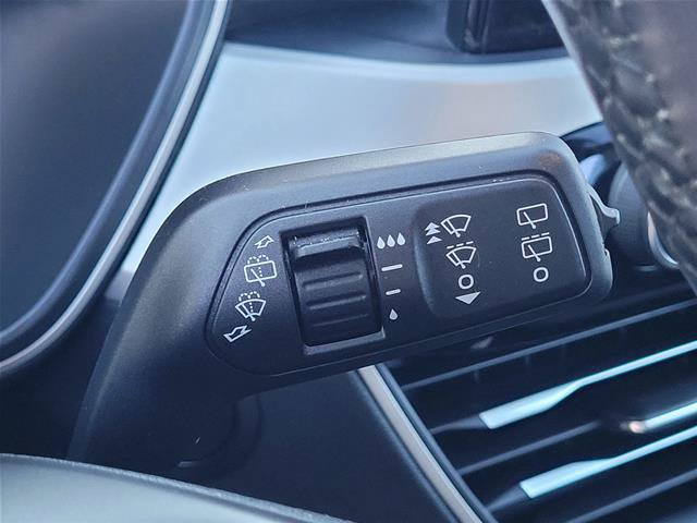 Certified 2022 Ford Escape SE w/ SE Sport Appearance Package FWD image 33