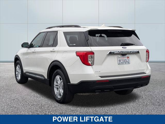 Certified 2022 Ford Explorer XLT RWD image 3
