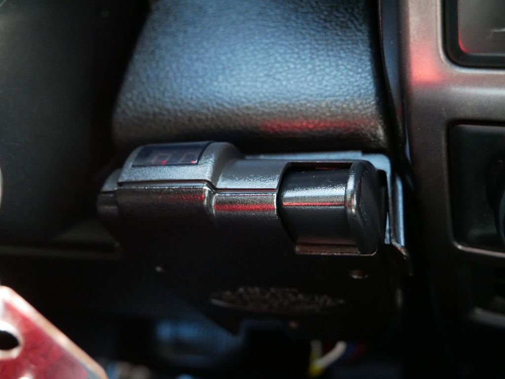 Certified 2018 Ford F150 XLT w/ Equipment Group 302A Luxury image 27