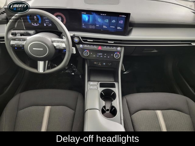 Used 2025 Hyundai Sonata SEL FWD image 23
