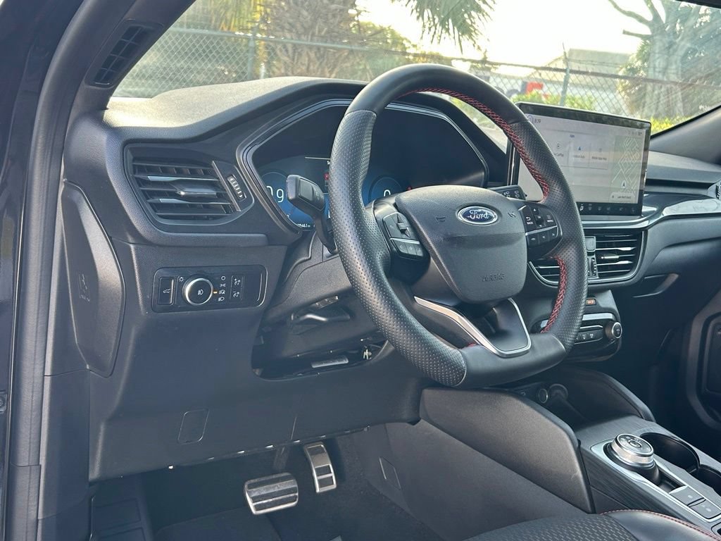 Certified 2023 Ford Escape ST-Line Select w/ Tech Pack #2 AWD/4WD image 35