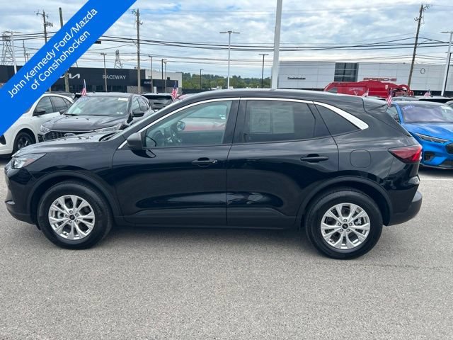 Certified 2023 Ford Escape Active AWD/4WD image 2