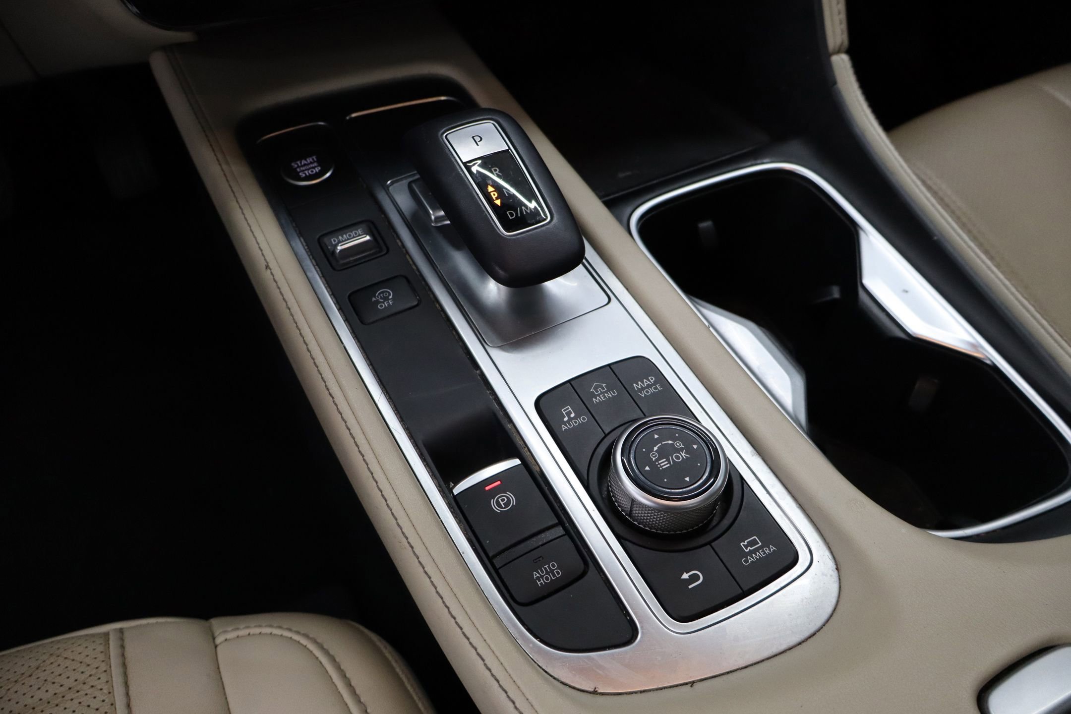 Used 2023 INFINITI QX60 Luxe w/ Performance Audio Package FWD image 21