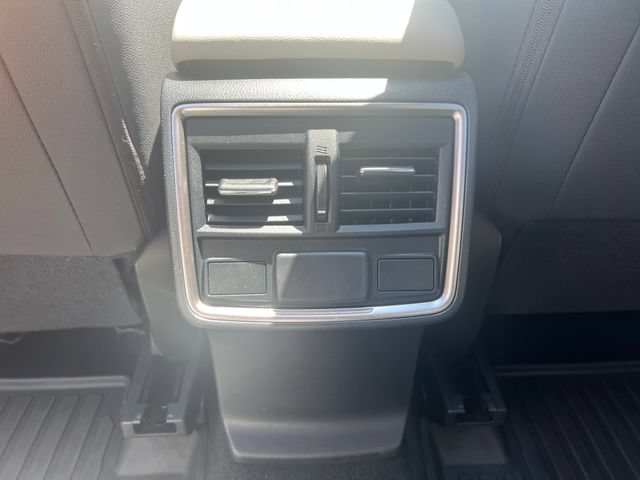 Used 2019 Subaru Forester Premium w/ All-Weather Package AWD/4WD image 12