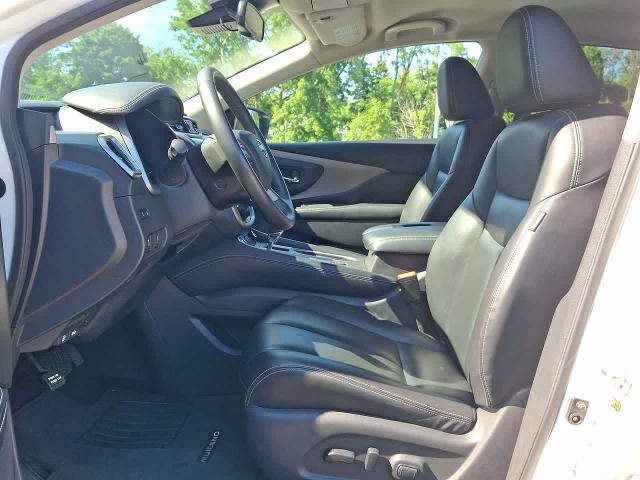 Used 2024 Nissan Murano SV AWD/4WD image 17