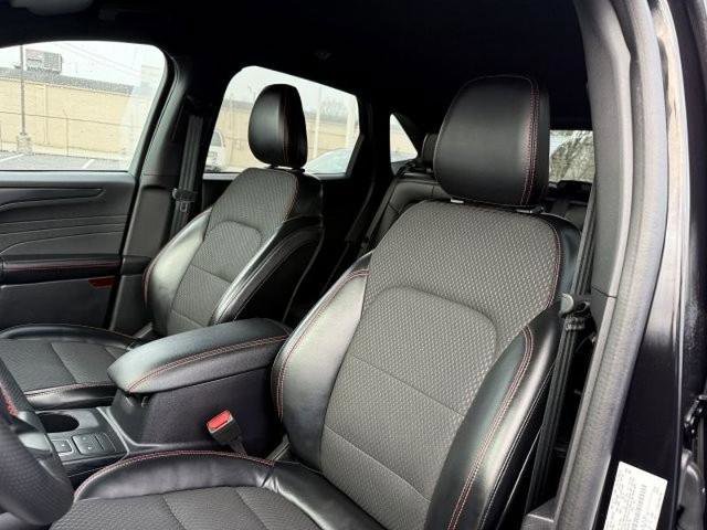 Certified 2023 Ford Escape ST-Line image 16