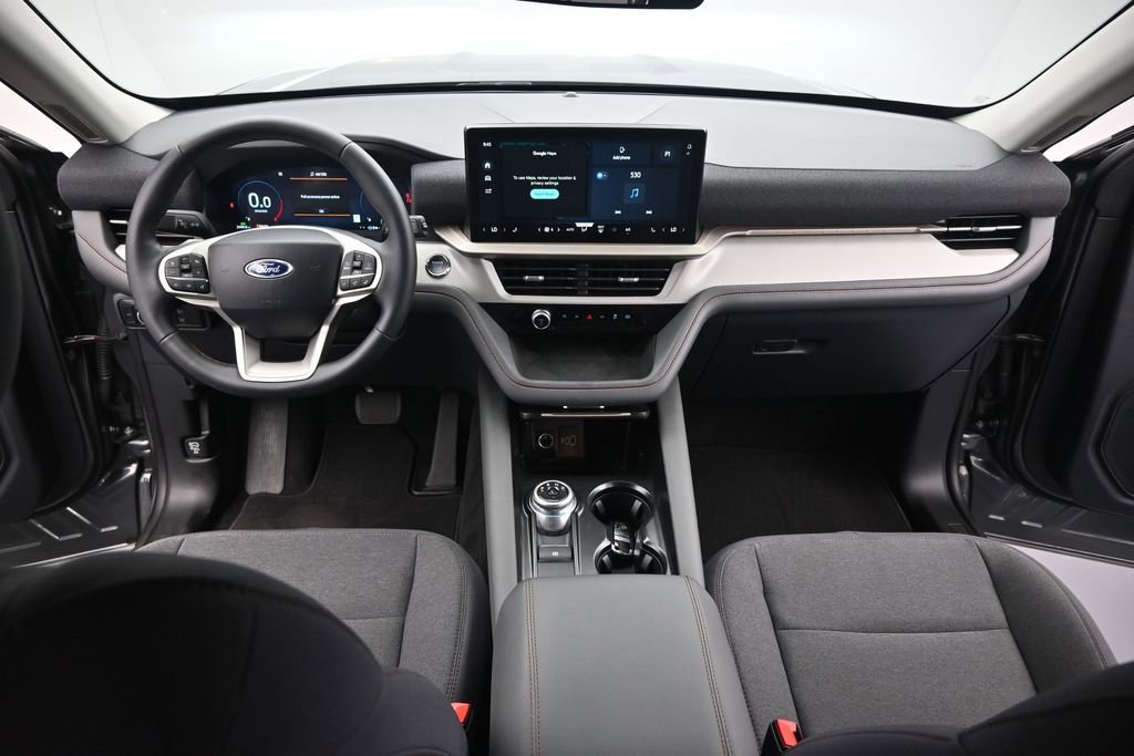 Certified 2025 Ford Explorer Active RWD image 24