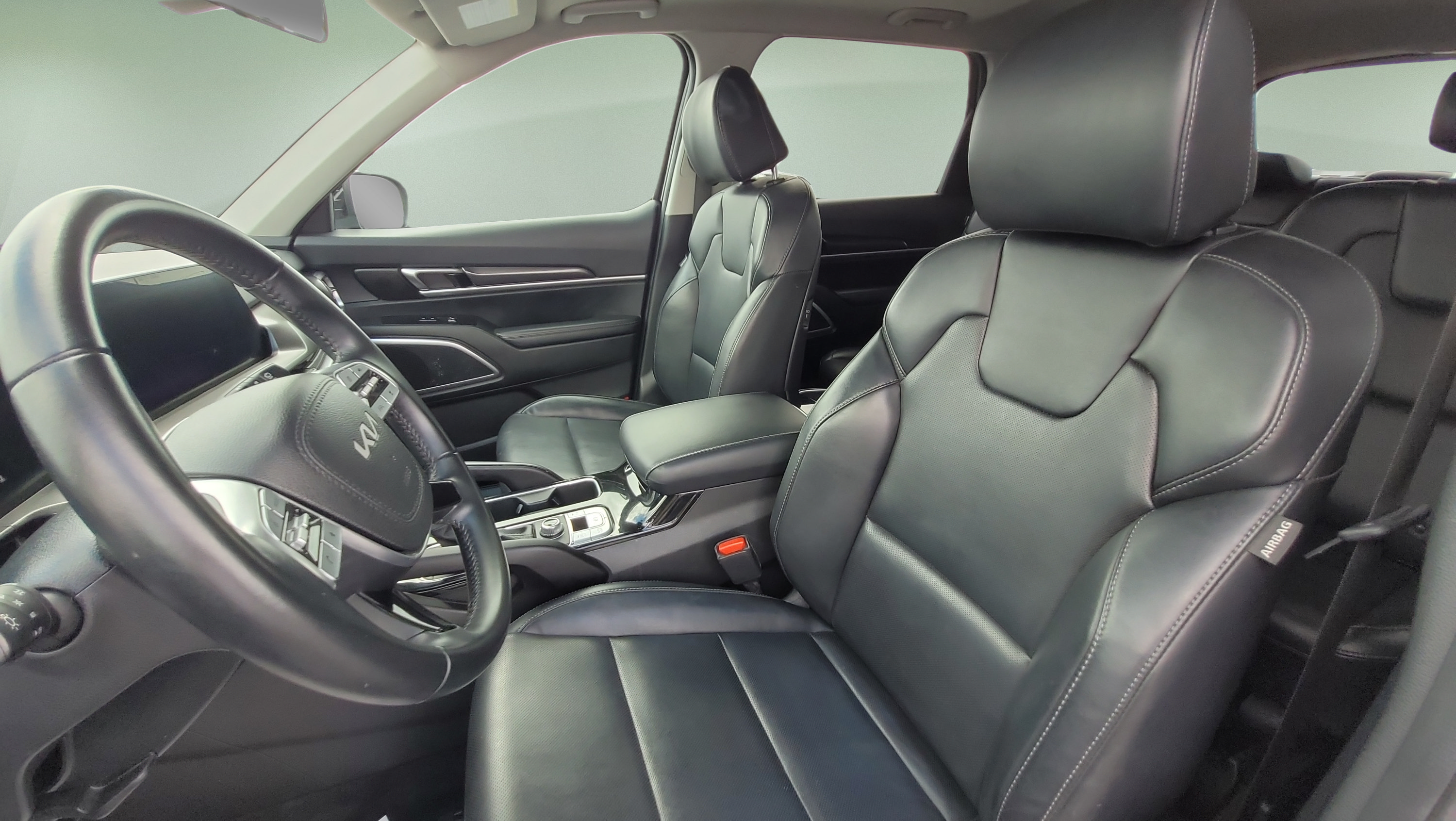 Used 2025 Kia Telluride S AWD/4WD image 28