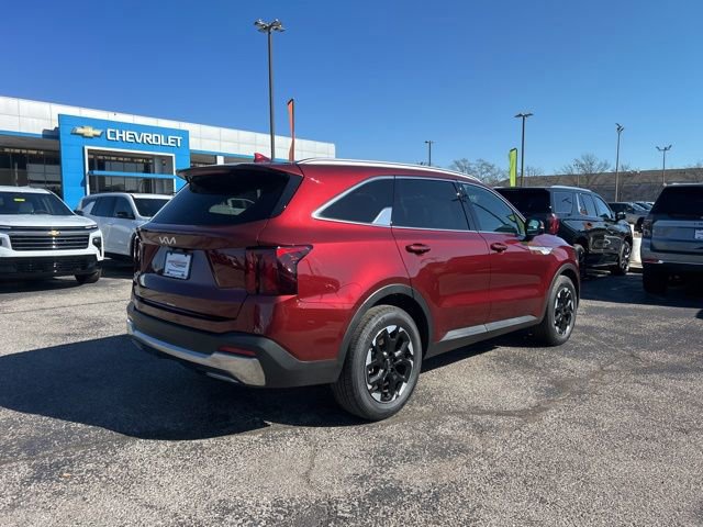 Used 2025 Kia Sorento S image 5