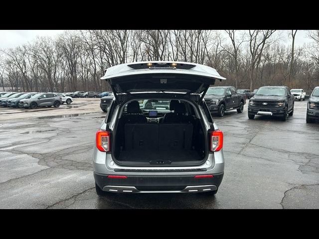 Certified 2023 Ford Explorer XLT w/ Equipment Group 202A AWD/4WD image 30