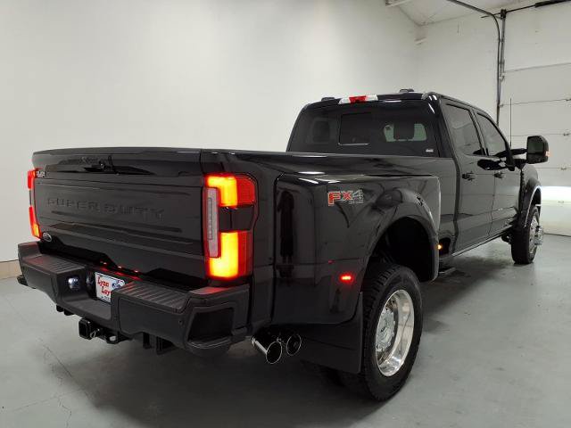 Certified 2026 Ford F450 Platinum w/ FX4 Off-Road Package AWD/4WD image 3