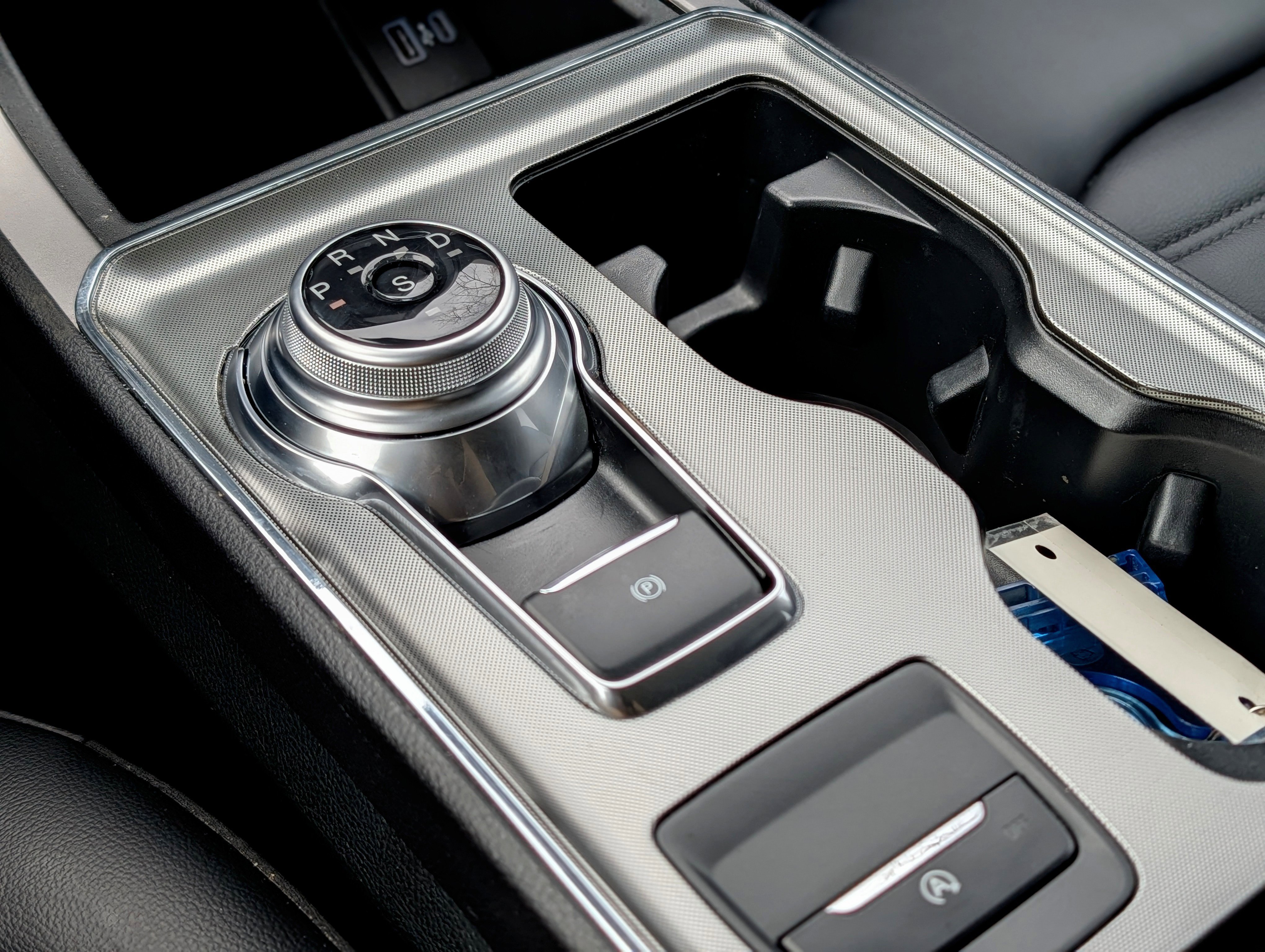 Certified 2022 Ford Edge SEL image 17