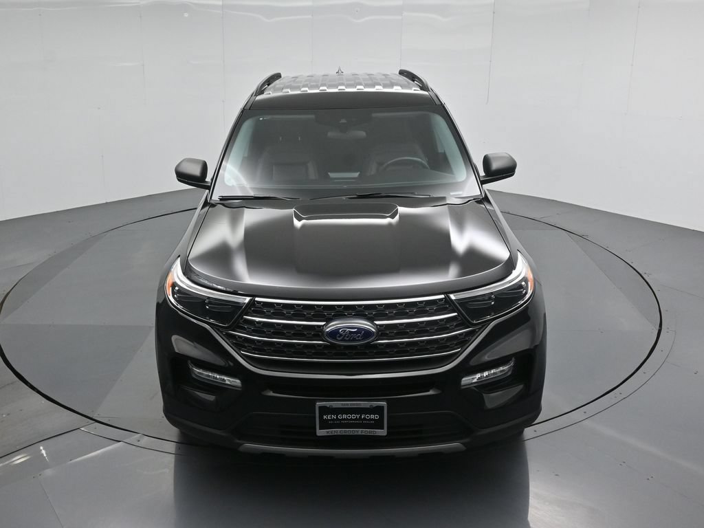 Certified 2023 Ford Explorer XLT w/ Equipment Group 202A RWD image 38