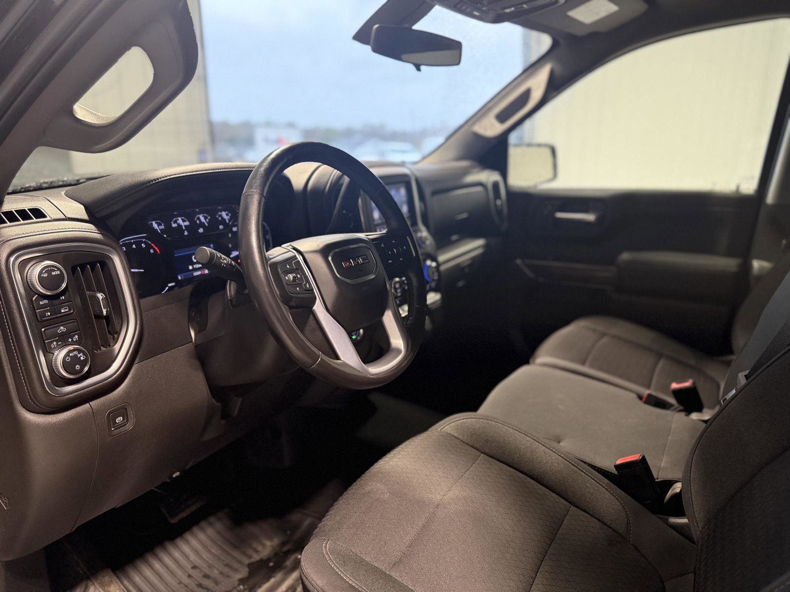 Used 2020 GMC Sierra 1500 SLE w/ SLE Value Package image 10