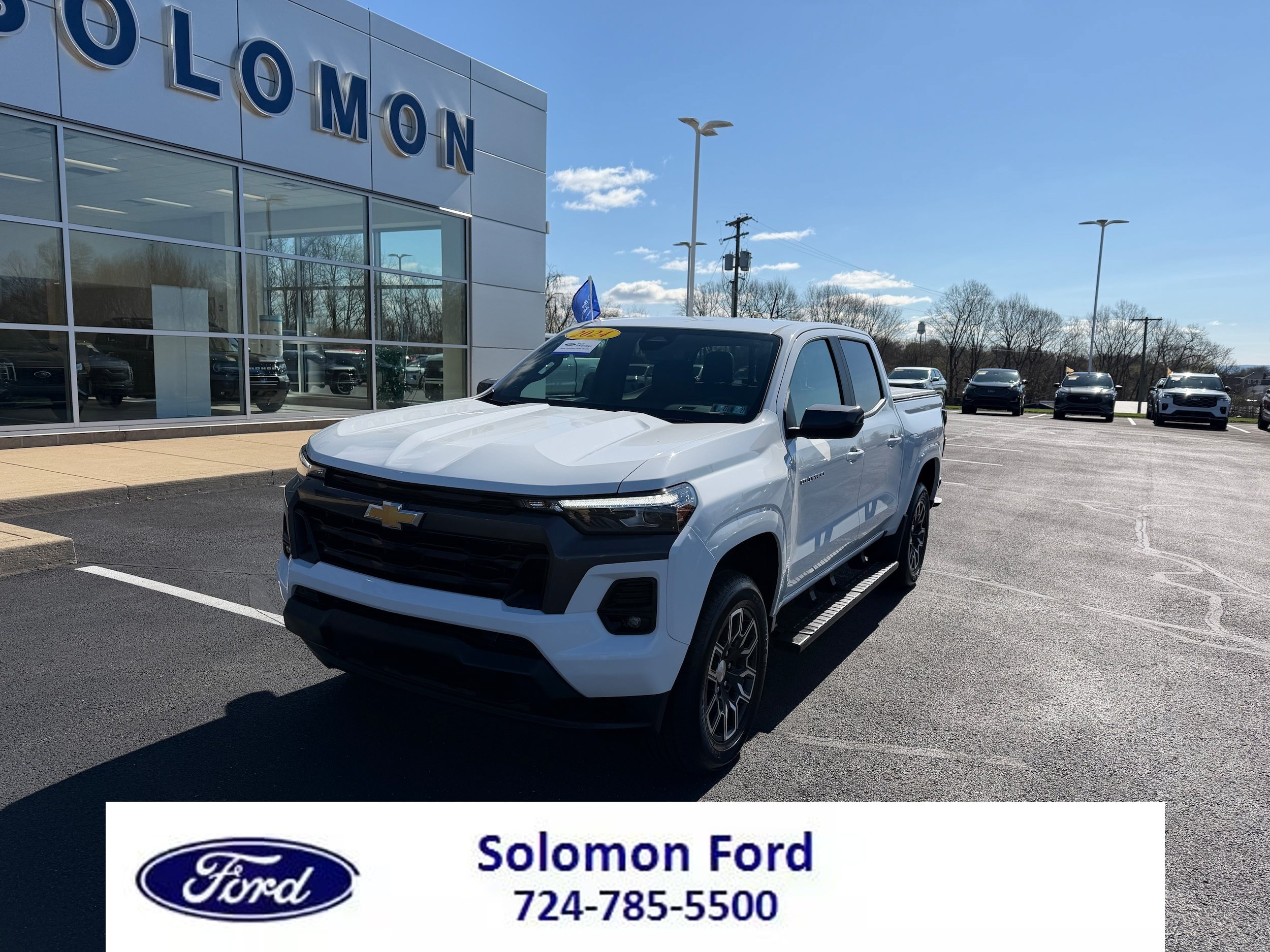 Used 2024 Chevrolet Colorado LT w/ LT Convenience Package III AWD/4WD image 1