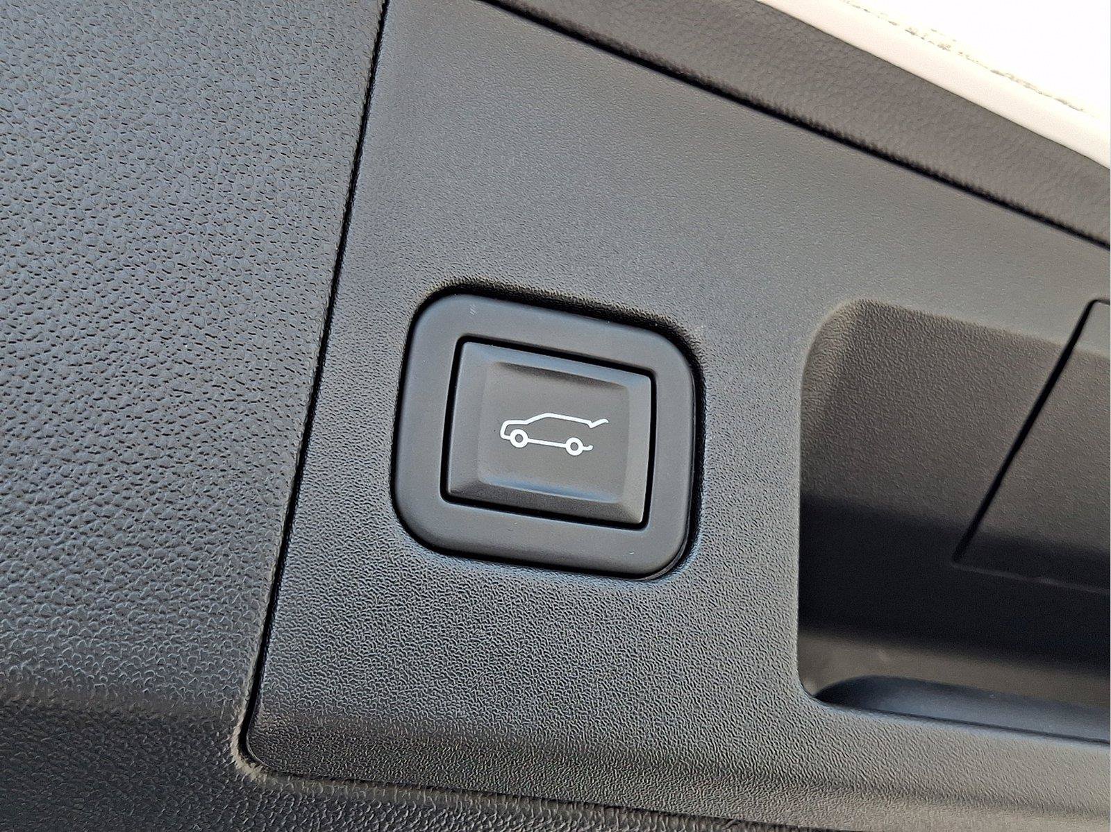 Used 2023 Cadillac XT5 Premium Luxury w/ Platinum Package FWD image 29