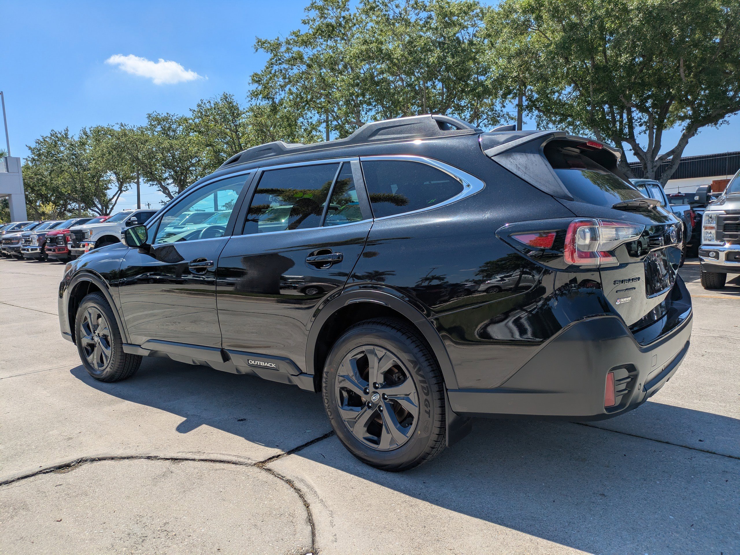 Used 2022 Subaru Outback Onyx Edition XT AWD/4WD image 6