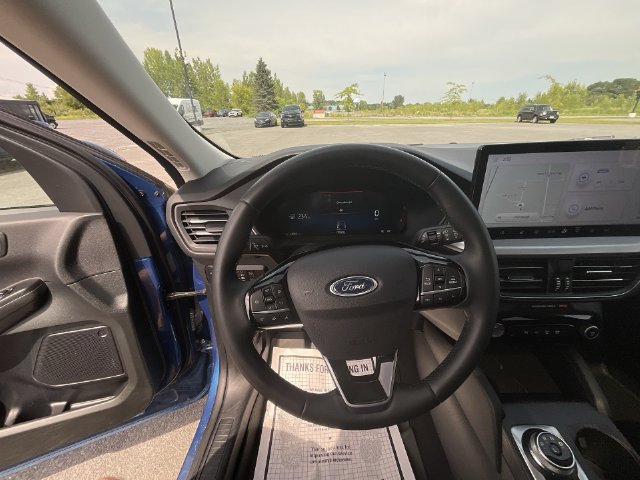 Certified 2023 Ford Escape Platinum AWD/4WD image 15