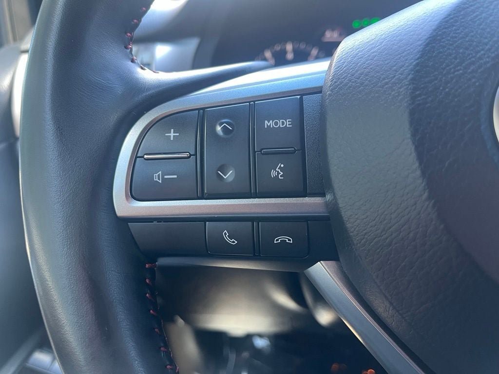 Used 2023 Lexus GX 460 Premium w/ Accessory Package AWD/4WD image 29