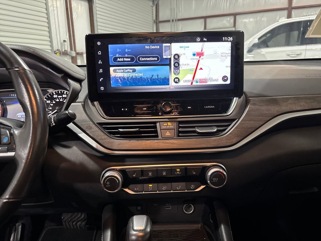 Used 2023 Nissan Altima 2.5 SV w/ SV Premium Package image 11