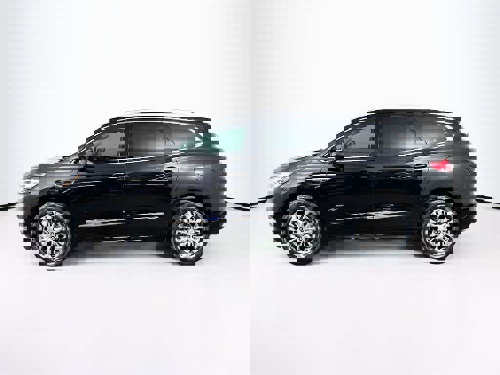 Used 2021 Buick Enclave Avenir w/ Avenir Technology Package image 3