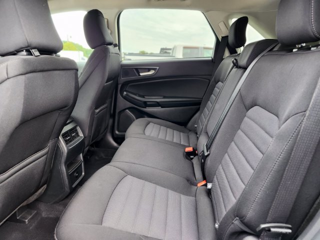 Certified 2024 Ford Edge SE w/ Black Appearance Package AWD/4WD image 16