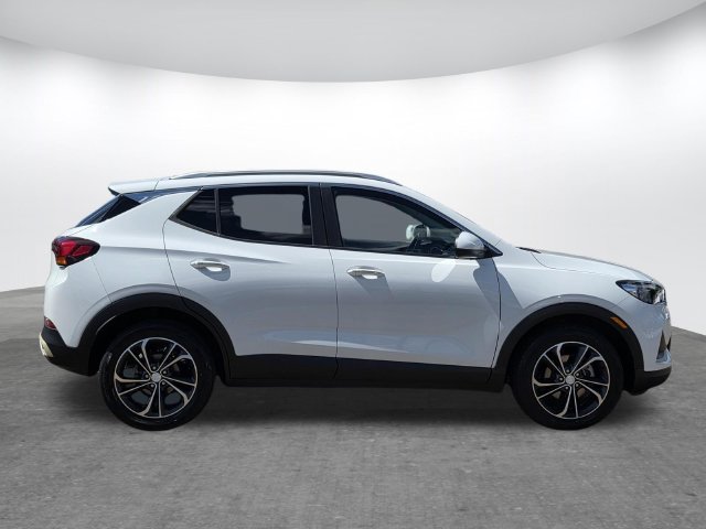 Used 2022 Buick Encore GX Select FWD image 3