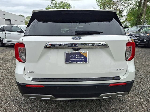 Certified 2023 Ford Explorer XLT w/ Equipment Group 202A AWD/4WD image 23