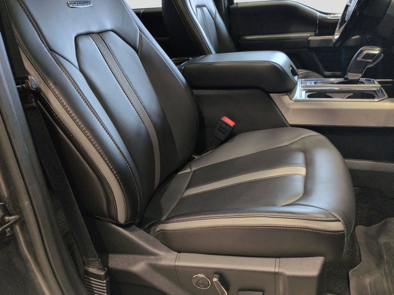 Certified 2018 Ford F150 Platinum w/ Technology Package image 47