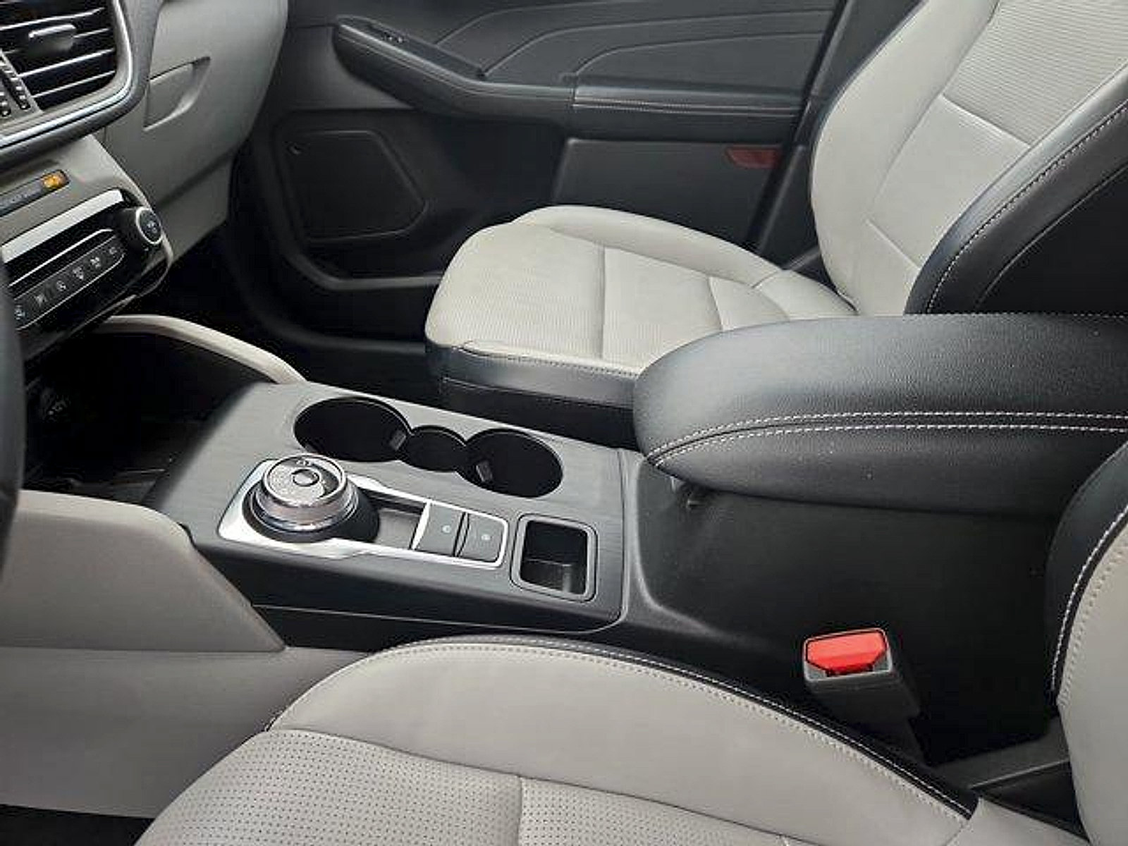 Certified 2023 Ford Escape Platinum AWD/4WD image 20