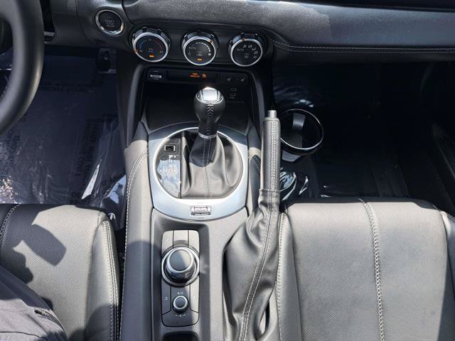 Used 2026 MAZDA MX-5 Miata RF Grand Touring RWD image 16