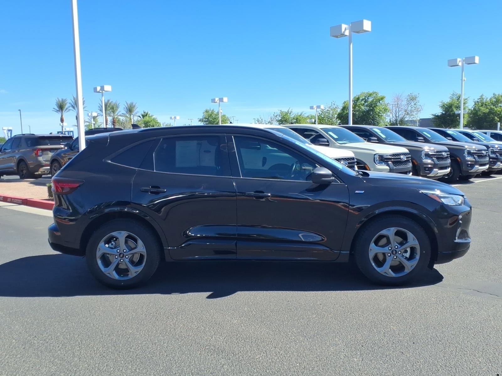 Certified 2024 Ford Escape ST-Line w/ Tech Pack #1 FWD image 3