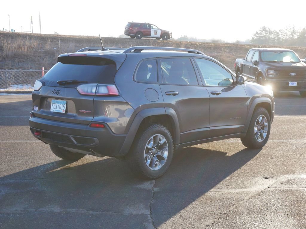 Used 2019 Jeep Cherokee Trailhawk image 5