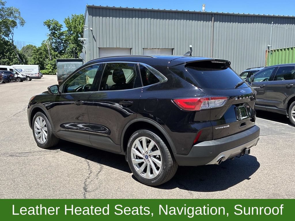 Certified 2022 Ford Escape Titanium w/ Titanium Elite Package AWD/4WD image 5