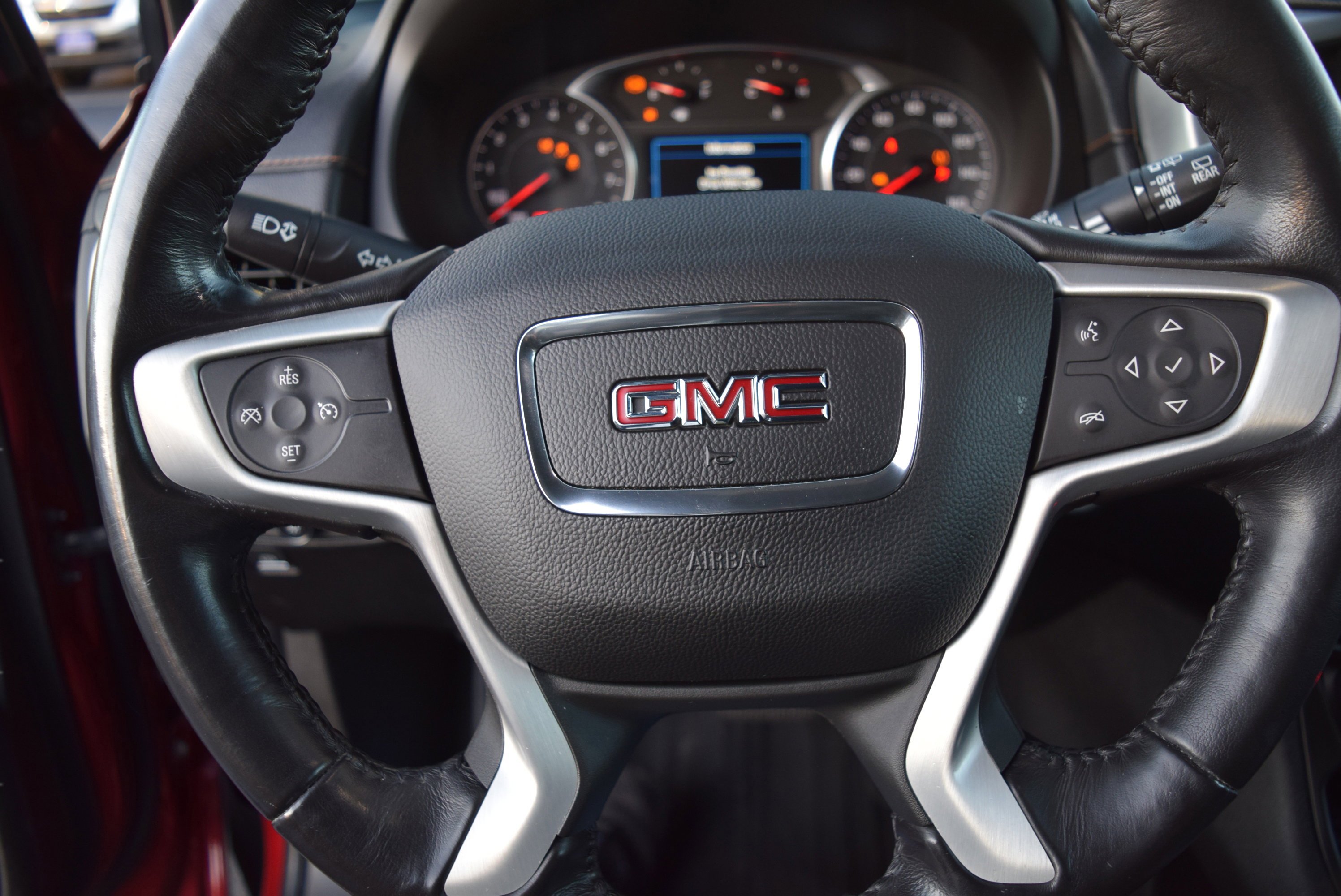 Used 2018 GMC Terrain SLE w/ Driver Convenience Package image 8