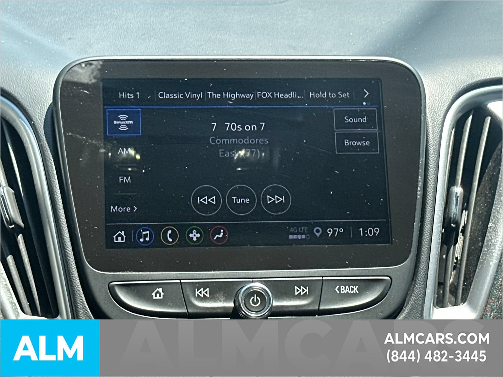 Used 2025 Chevrolet Malibu LT FWD image 31