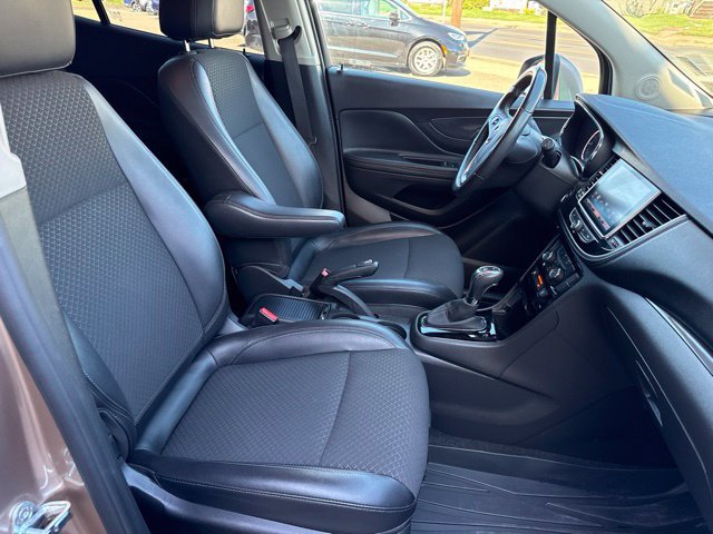 Used 2019 Buick Encore Sport Touring AWD/4WD image 31