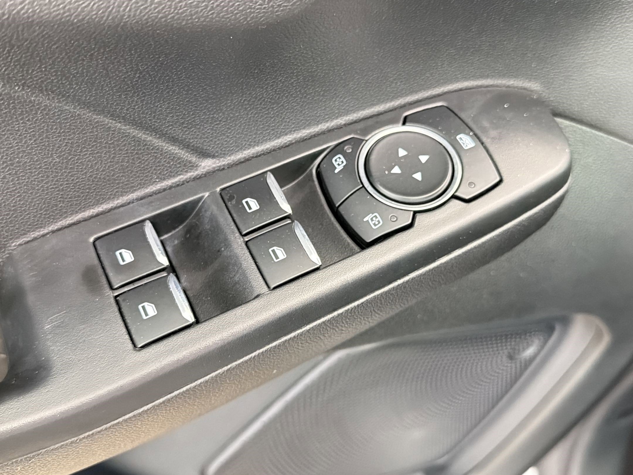 Certified 2025 Ford Escape Active image 13