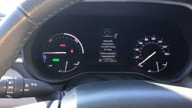 Used 2024 Toyota Sienna XLE image 21