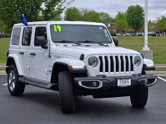 Used 2019 Jeep Wrangler Unlimited Sahara w/ Dual Top Group AWD/4WD image 4