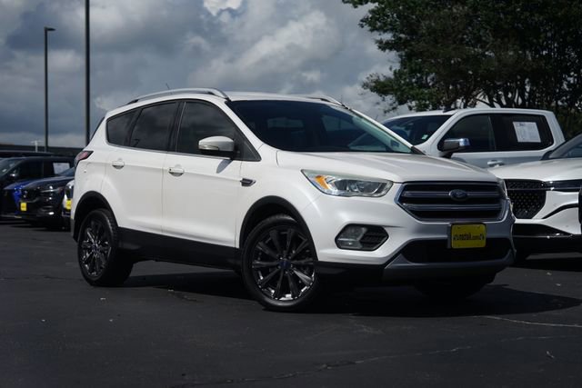 Certified 2017 Ford Escape Titanium AWD/4WD image 2