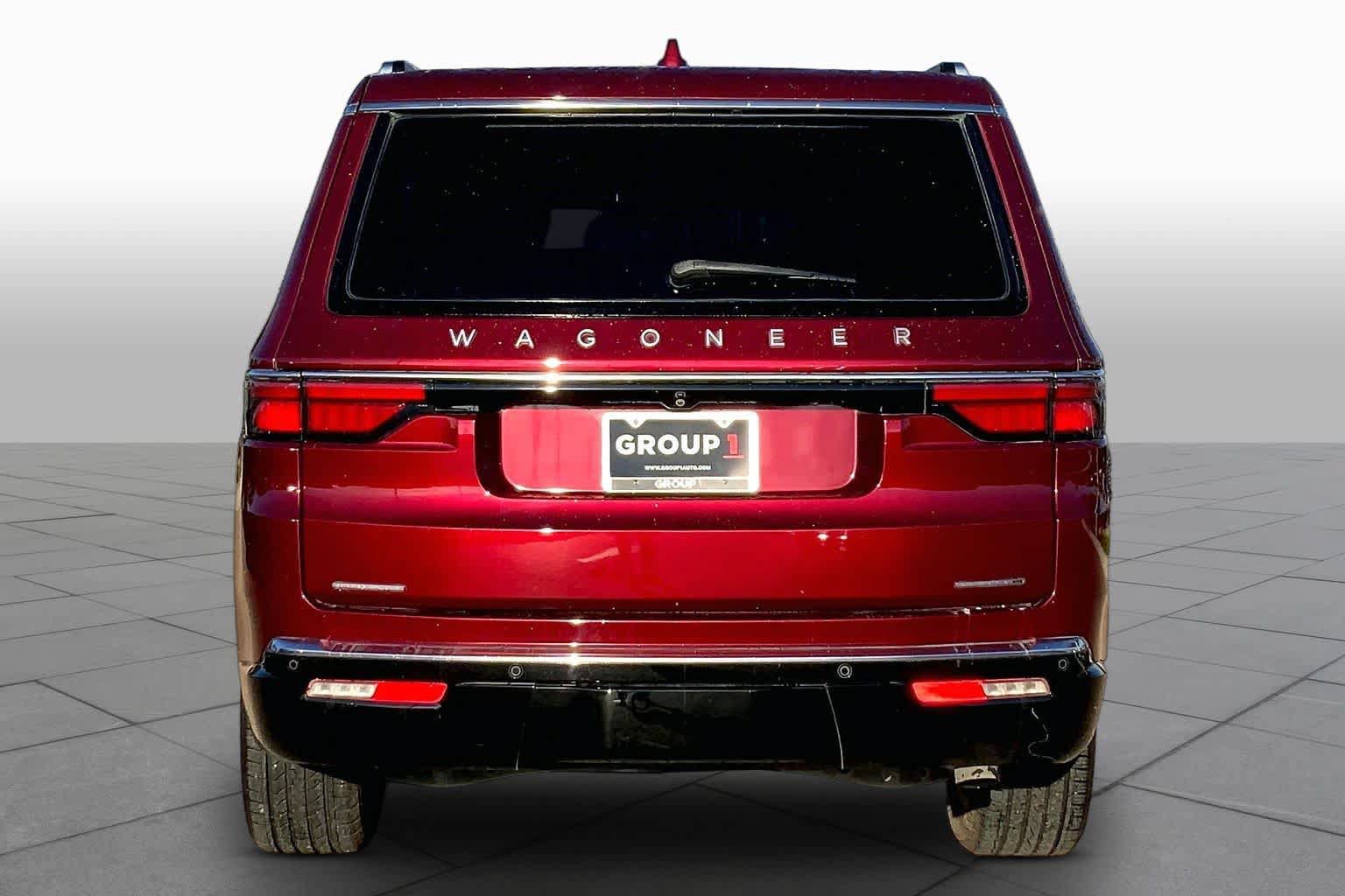 Used 2023 Jeep Wagoneer Series III w/ Convenience Group I AWD/4WD image 5