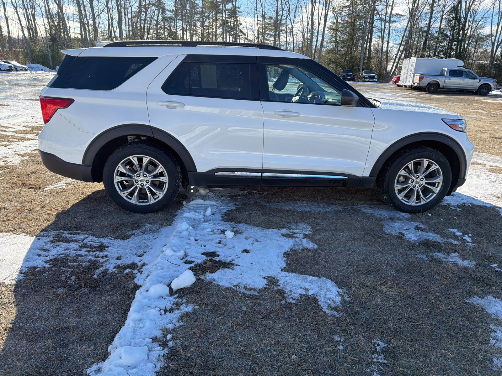 Certified 2022 Ford Explorer XLT w/ Equipment Group 202A image 8