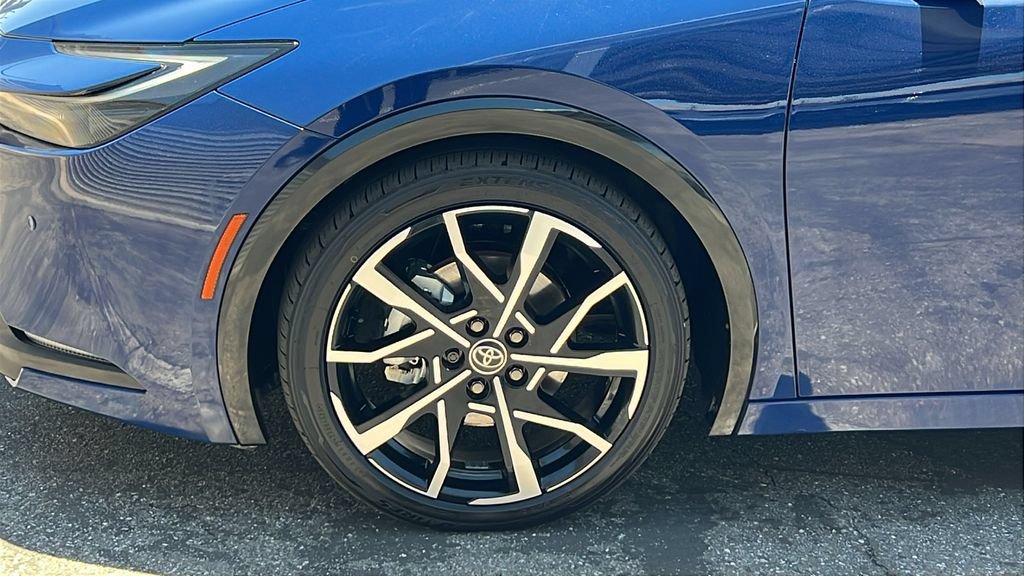 Used 2023 Toyota Prius Prime FWD image 8