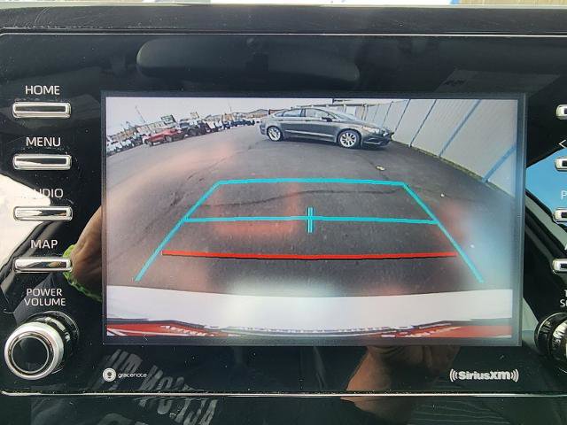 Used 2021 Toyota Camry SE FWD image 14