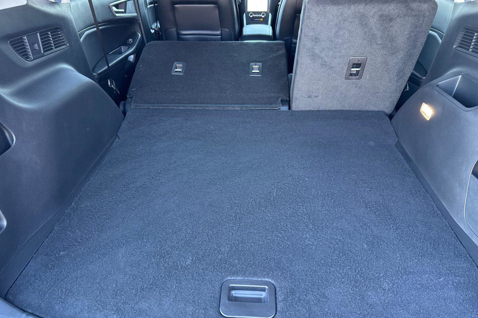 Certified 2024 Ford Edge SEL w/ Convenience Package image 12