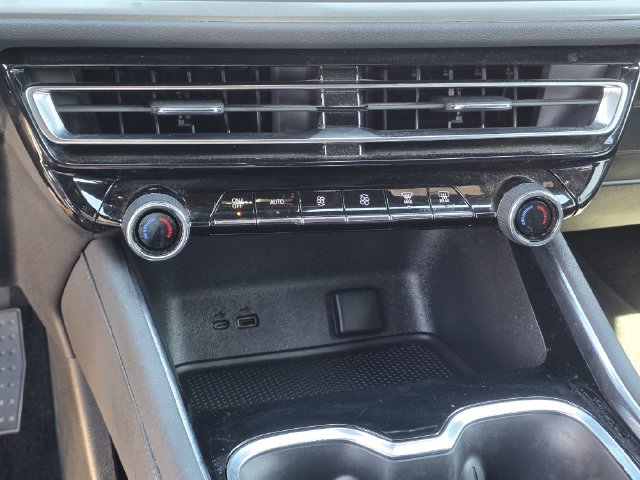Used 2024 Chevrolet Traverse LS FWD image 23