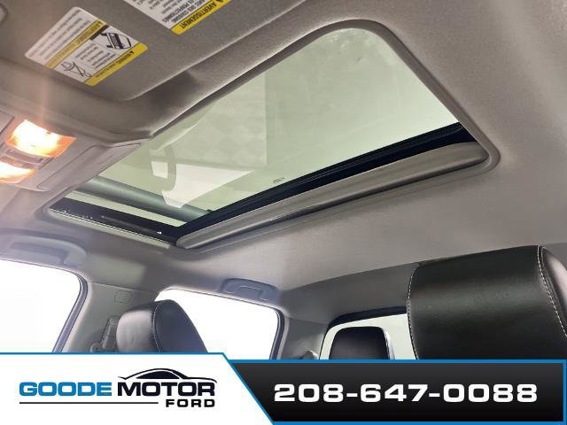 Used 2021 Nissan Frontier PRO-4X w/ Pro-4x Utility Package image 19