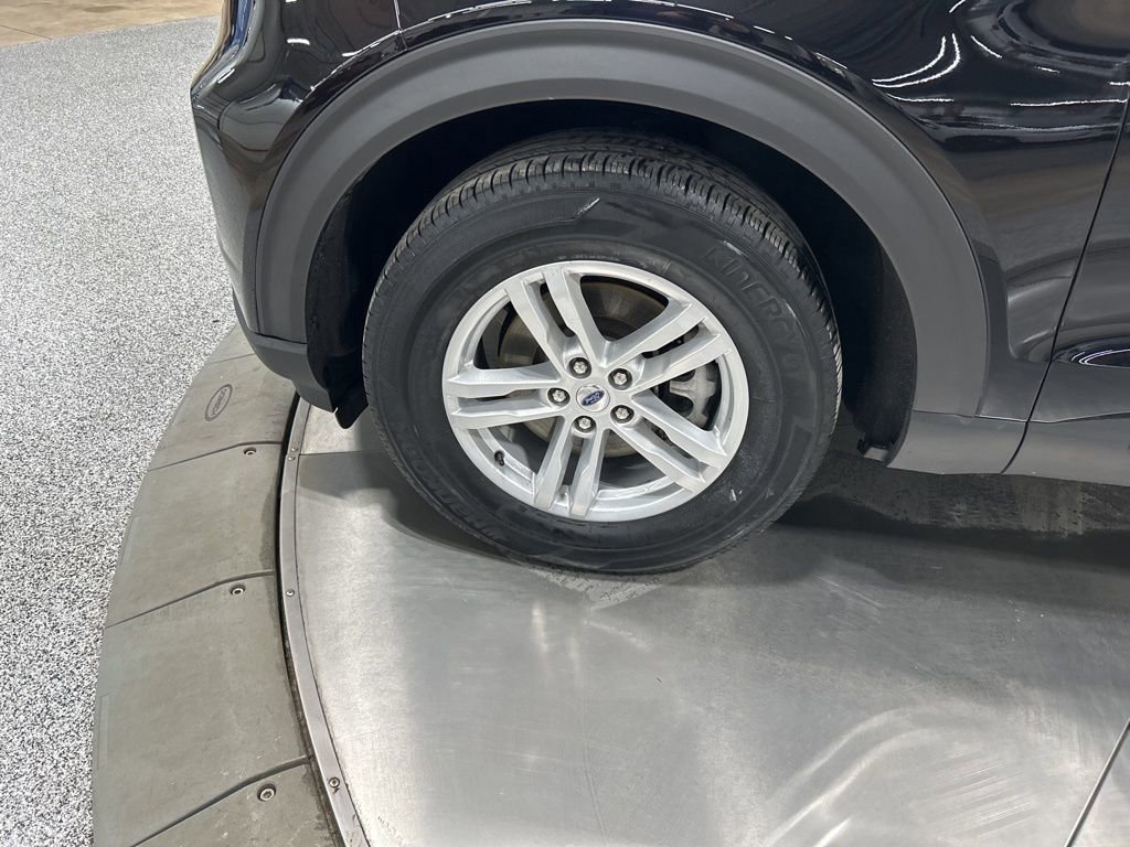 Certified 2024 Ford Explorer XLT w/ Class IV Trailer Tow Package image 34