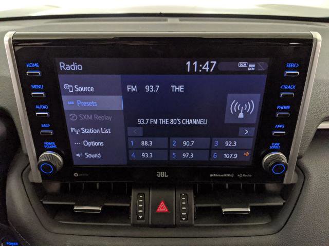 Used 2022 Toyota RAV4 XLE Premium image 9